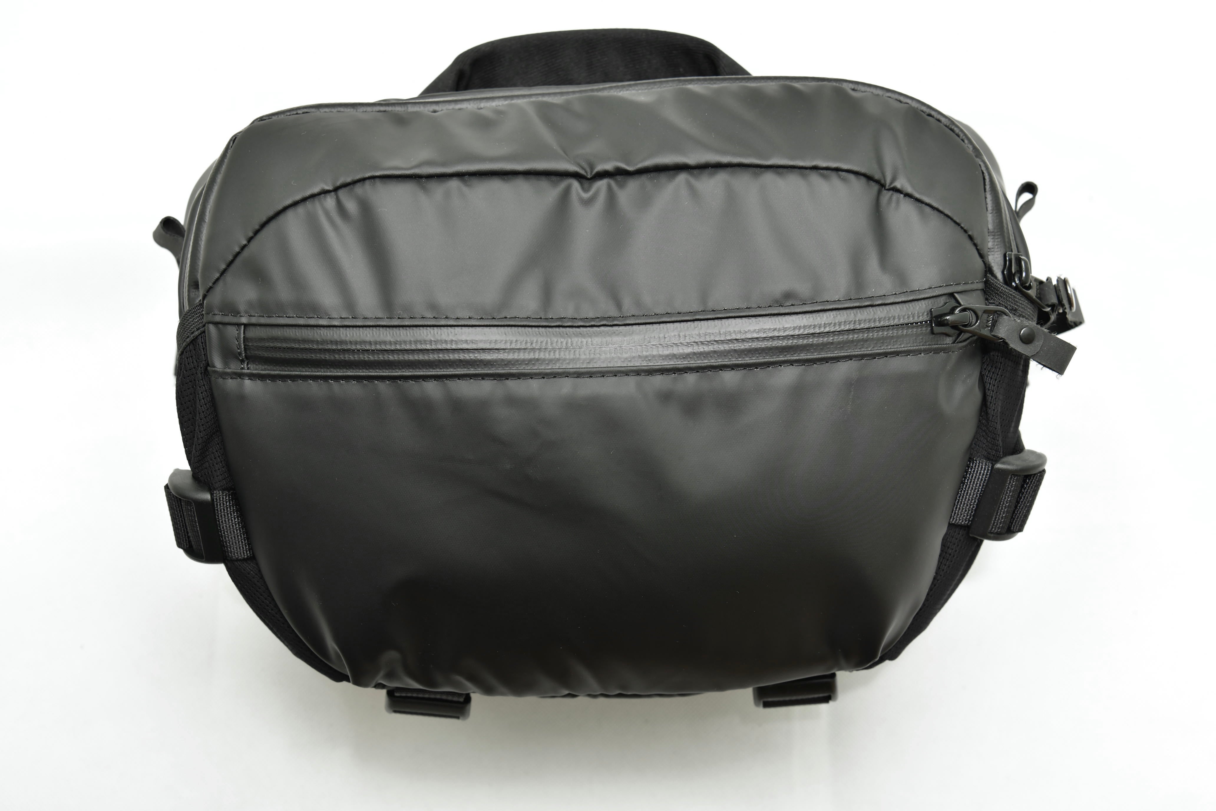 Black 420D camera sling bag 7L