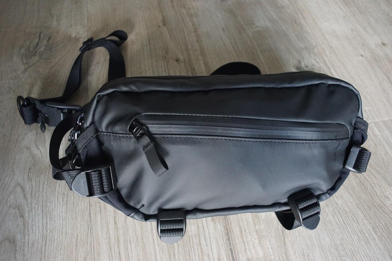 420D Tech & Trekking Sling Bag 2.3L